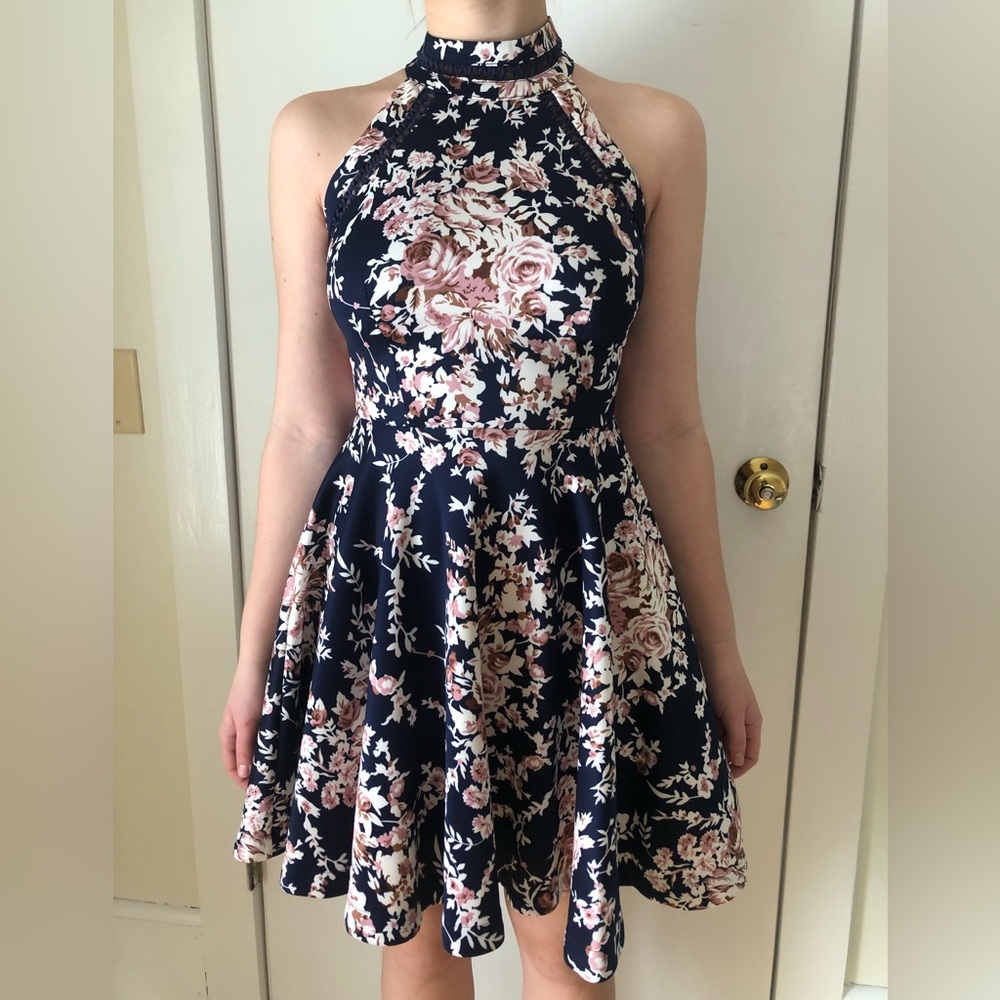 Floral navy blue dress!